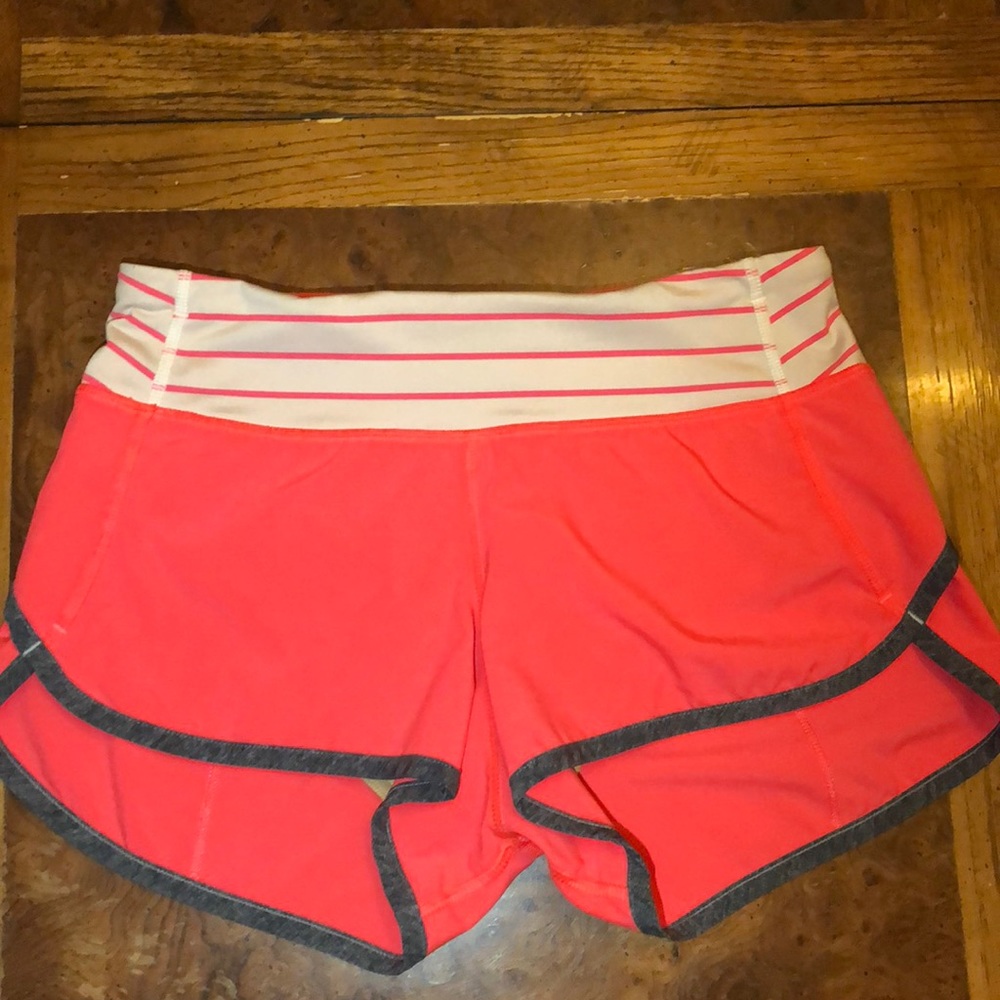Vinatge Lululemon Speed Up Shorts, Size: 2 - Picture 1 of 3